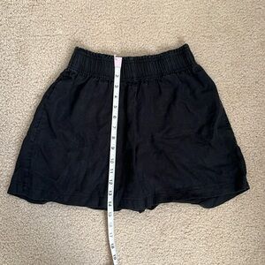 QUINCE 100% European Linen High Waisted Black Short